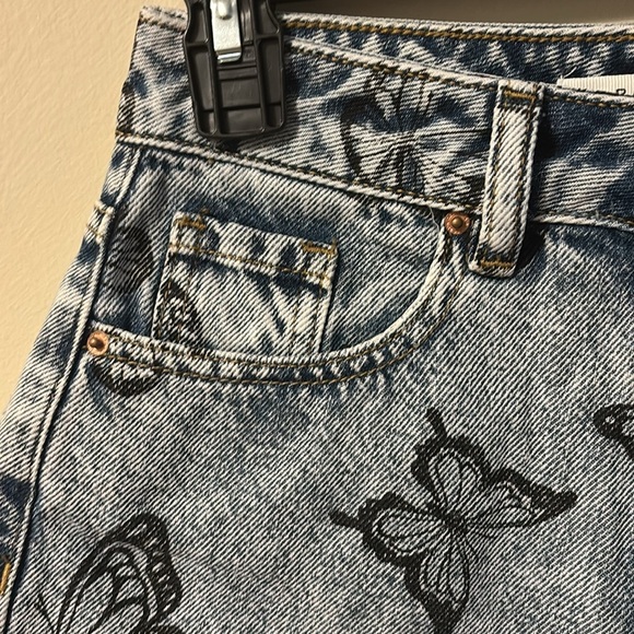 PacSun Blue Jean Shorts Distressed Cuffed Hem - Picture 8 of 13